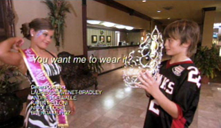 Illustration for article titled Toddlers & Tiaras: Getting "Smize" Completely Wrong